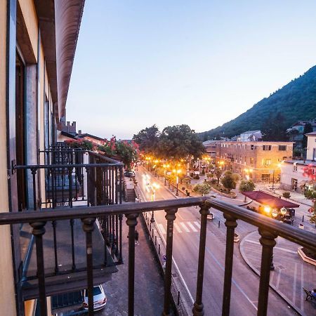 Roccamonfina Palace Hotel エクステリア 写真