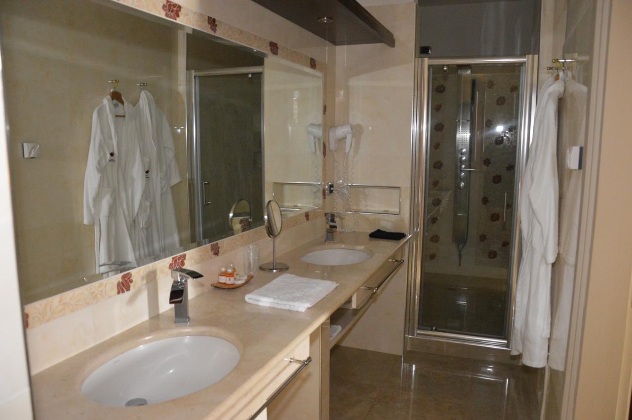 Roccamonfina Palace Hotel 部屋 写真