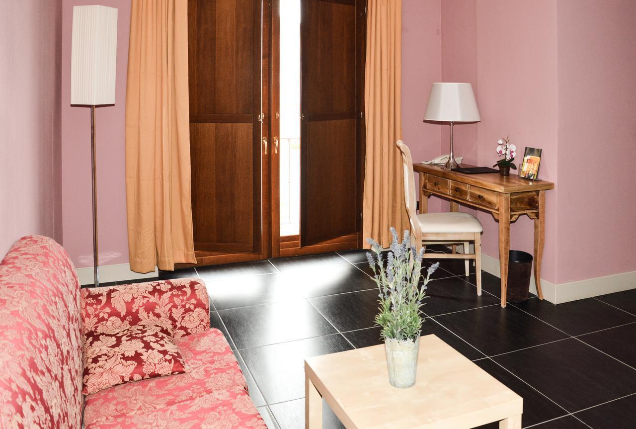 Roccamonfina Palace Hotel エクステリア 写真